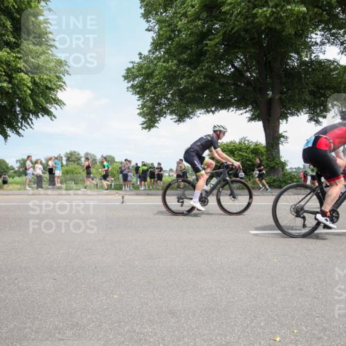 15.06.2025 - 7 Türme Triathlon Yannick Fuchs http://msf.ph/oto/7993991 15.06.2025 13:33:19 Radfahren 192, 378, 774, 775, 895, 956, 989, 1136, 1144 meine-sportfotos.de