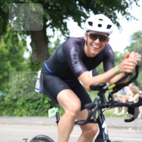 15.06.2025 - 7 Türme Triathlon Yannick Fuchs http://msf.ph/oto/7994014 15.06.2025 13:07:52 Radfahren 437, 475, 479 meine-sportfotos.de