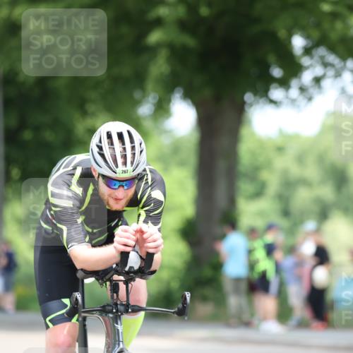 15.06.2025 - 7 Türme Triathlon Yannick Fuchs http://msf.ph/oto/7994026 15.06.2025 12:08:23 Radfahren 220, 221, 267, 299, 311 meine-sportfotos.de