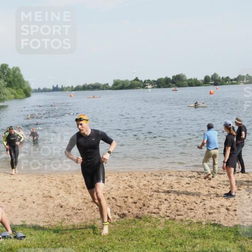 21.06.2025 - 27. Vierlanden-Triathlon MichiJ http://msf.ph/oto/7994031 15.06.2026 09:55:56 Schwimmen 280, 283, 308, 310, 312, 322, 331, 338 meine-sportfotos.de