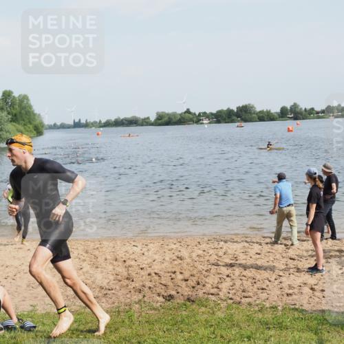 21.06.2025 - 27. Vierlanden-Triathlon MichiJ http://msf.ph/oto/7994040 15.06.2026 09:55:57 Schwimmen 268, 280, 283, 308, 310, 312, 322, 331, 338 meine-sportfotos.de