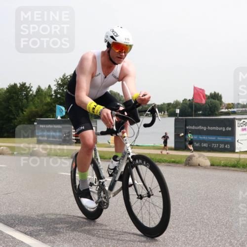15.06.2025 - 27. Vierlanden-Triathlon H.Heesch http://msf.ph/oto/7994084 15.06.2025 11:20:12 Radfahren 3, 115, 232, 789, 852, 968 meine-sportfotos.de
