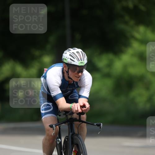 15.06.2025 - 7 Türme Triathlon Yannick Fuchs http://msf.ph/oto/7994096 15.06.2025 12:08:28 Radfahren 220, 221, 299, 311, 337 meine-sportfotos.de
