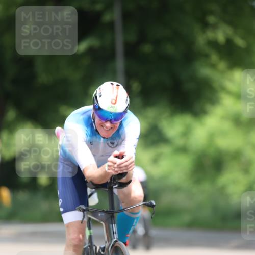 15.06.2025 - 7 Türme Triathlon Yannick Fuchs http://msf.ph/oto/7994160 15.06.2025 12:08:31 Radfahren 220, 221, 299, 337 meine-sportfotos.de