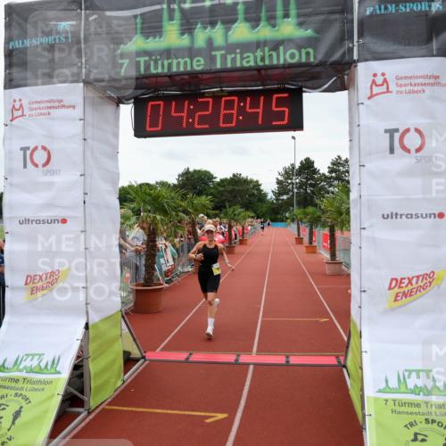 15.06.2025 - 7 Türme Triathlon Michael Strokosch http://msf.ph/oto/7994186 15.06.2025 14:28:44 Ziel 1053 meine-sportfotos.de