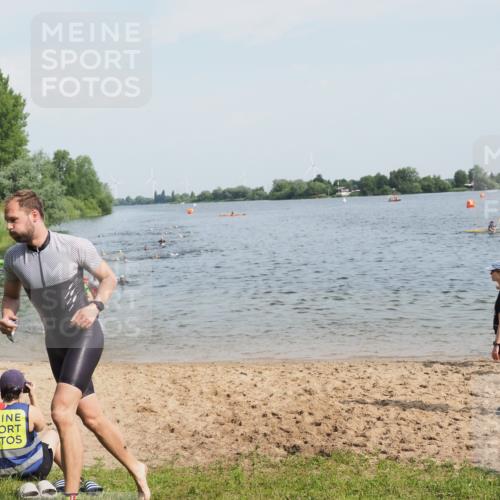 21.06.2025 - 27. Vierlanden-Triathlon MichiJ http://msf.ph/oto/7994212 15.06.2026 09:56:03 Schwimmen 268, 277, 285, 308, 310, 312, 357 meine-sportfotos.de
