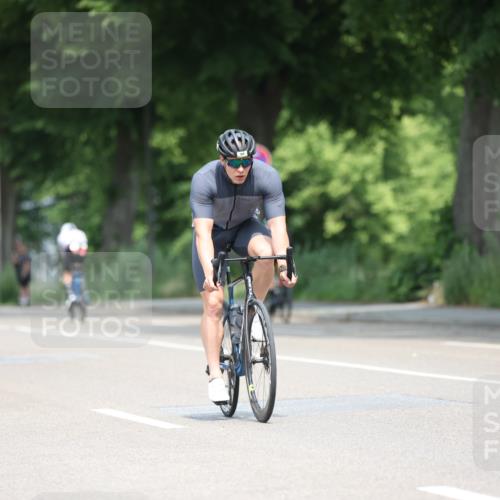 15.06.2025 - 7 Türme Triathlon Yannick Fuchs http://msf.ph/oto/7994213 15.06.2025 12:09:10 Radfahren 297, 329, 333 meine-sportfotos.de