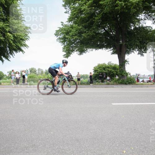 15.06.2025 - 7 Türme Triathlon Yannick Fuchs http://msf.ph/oto/7994229 15.06.2025 13:34:15 Radfahren 531, 801, 942 meine-sportfotos.de