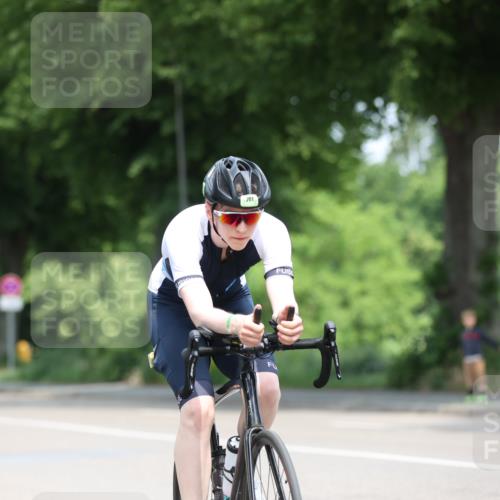 15.06.2025 - 7 Türme Triathlon Yannick Fuchs http://msf.ph/oto/7994257 15.06.2025 12:09:11 Radfahren 285, 297, 329, 333 meine-sportfotos.de