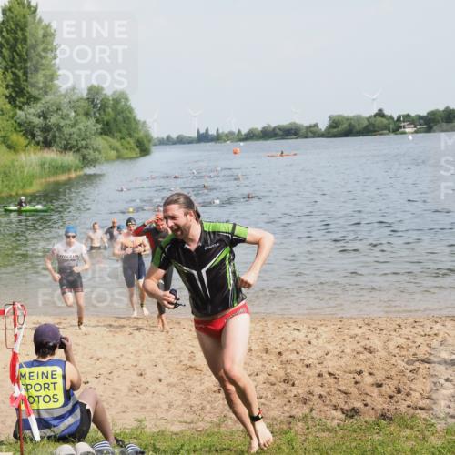 21.06.2025 - 27. Vierlanden-Triathlon MichiJ http://msf.ph/oto/7994288 15.06.2026 09:56:06 Schwimmen 268, 277, 285, 310, 312, 315, 349, 357 meine-sportfotos.de