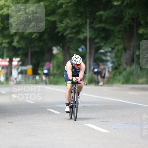 15.06.2025 - 7 Türme Triathlon Yannick Fuchs http://msf.ph/oto/7994291 15.06.2025 13:08:14 Radfahren 321, 338, 600, 603, 1065 meine-sportfotos.de