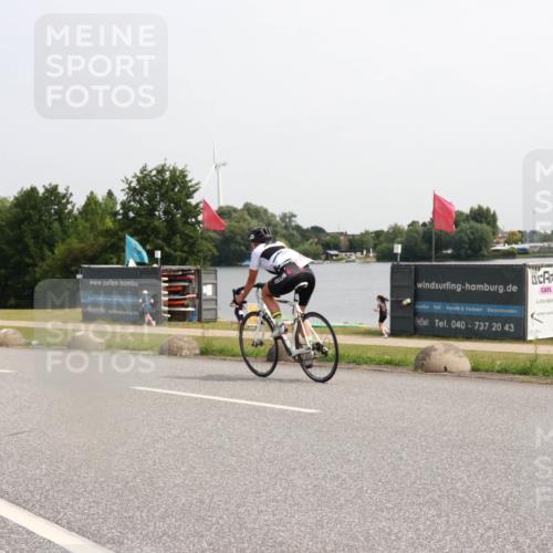 15.06.2025 - 27. Vierlanden-Triathlon H.Heesch http://msf.ph/oto/7994305 15.06.2025 11:21:26 Radfahren 248, 928 meine-sportfotos.de