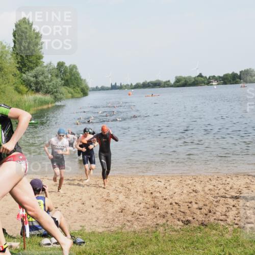 21.06.2025 - 27. Vierlanden-Triathlon MichiJ http://msf.ph/oto/7994311 15.06.2026 09:56:07 Schwimmen 268, 277, 285, 310, 312, 315, 349, 357 meine-sportfotos.de