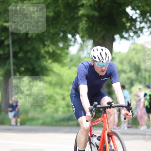 15.06.2025 - 7 Türme Triathlon Yannick Fuchs http://msf.ph/oto/7994315 15.06.2025 12:09:19 Radfahren 285, 292, 306 meine-sportfotos.de