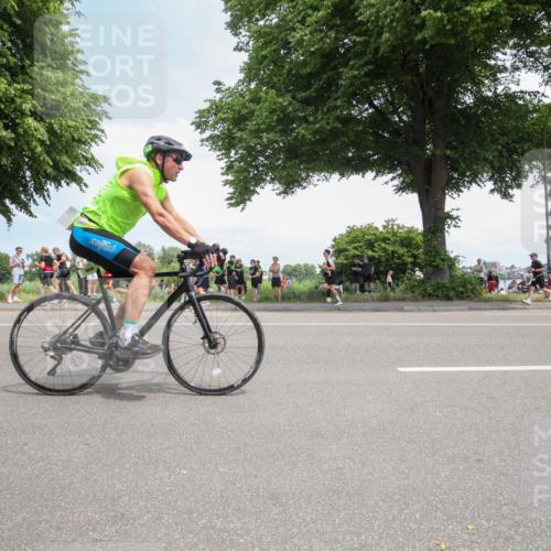 15.06.2025 - 7 Türme Triathlon Yannick Fuchs http://msf.ph/oto/7994368 15.06.2025 13:35:40 Radfahren 868, 953, 1060 meine-sportfotos.de
