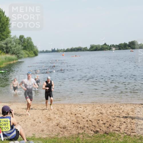 21.06.2025 - 27. Vierlanden-Triathlon MichiJ http://msf.ph/oto/7994411 15.06.2026 09:56:12 Schwimmen 260, 268, 277, 285, 314, 315, 323, 349, 357 meine-sportfotos.de