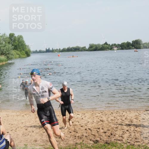 21.06.2025 - 27. Vierlanden-Triathlon MichiJ http://msf.ph/oto/7994425 15.06.2026 09:56:13 Schwimmen 260, 268, 277, 285, 314, 315, 323, 349, 357 meine-sportfotos.de