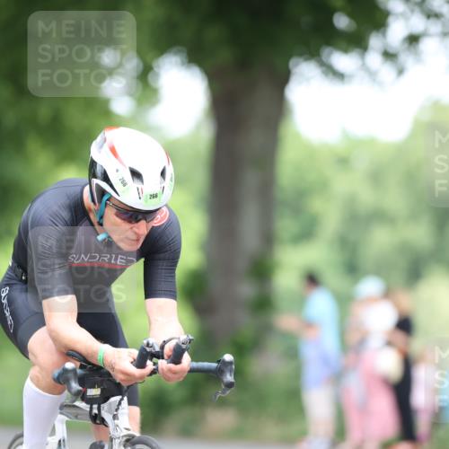 15.06.2025 - 7 Türme Triathlon Yannick Fuchs http://msf.ph/oto/7994438 15.06.2025 12:10:27 Radfahren  meine-sportfotos.de