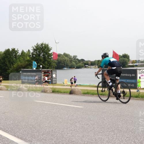 15.06.2025 - 27. Vierlanden-Triathlon H.Heesch http://msf.ph/oto/7994470 15.06.2025 11:22:06 Radfahren 133, 224, 843 meine-sportfotos.de
