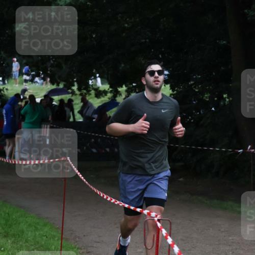 21.06.2025 - 27. Vierlanden-Triathlon Lena Gebhardt http://msf.ph/oto/7994483 15.06.2025 13:48:02 Laufen  meine-sportfotos.de
