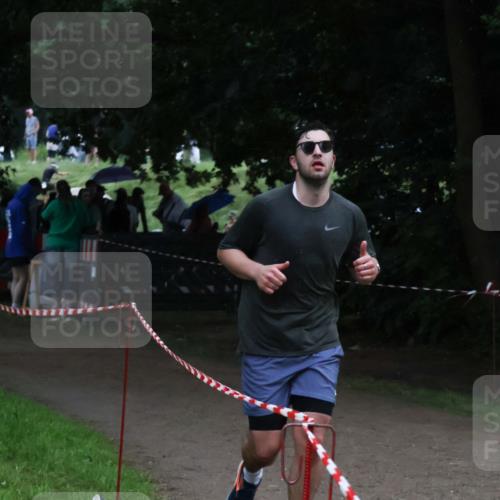21.06.2025 - 27. Vierlanden-Triathlon Lena Gebhardt http://msf.ph/oto/7994499 15.06.2025 13:48:02 Laufen  meine-sportfotos.de