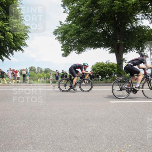 15.06.2025 - 7 Türme Triathlon Yannick Fuchs http://msf.ph/oto/7994538 15.06.2025 13:36:16 Radfahren 464, 1088, 1111, 1134 meine-sportfotos.de