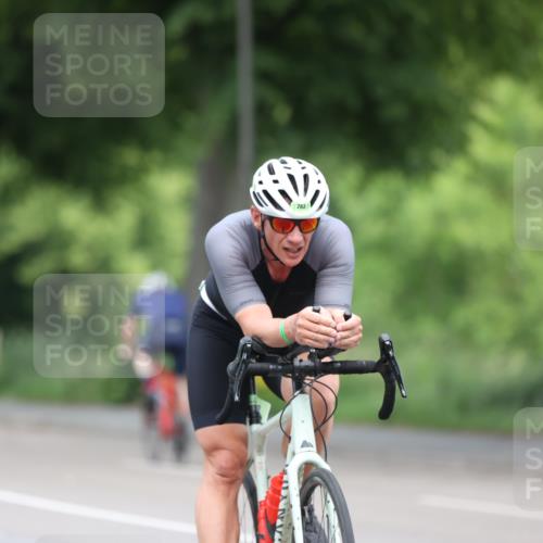 15.06.2025 - 7 Türme Triathlon Yannick Fuchs http://msf.ph/oto/7994547 15.06.2025 12:11:01 Radfahren 263 meine-sportfotos.de