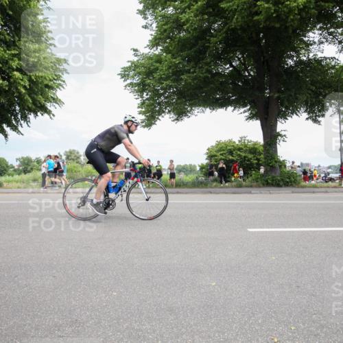 15.06.2025 - 7 Türme Triathlon Yannick Fuchs http://msf.ph/oto/7994571 15.06.2025 13:36:30 Radfahren 264, 424, 503, 826 meine-sportfotos.de