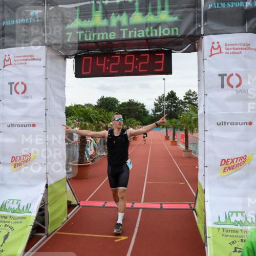 15.06.2025 - 7 Türme Triathlon Michael Strokosch http://msf.ph/oto/7994582 15.06.2025 14:29:23 Ziel 502, 626 meine-sportfotos.de