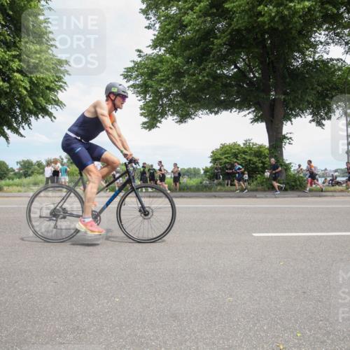 15.06.2025 - 7 Türme Triathlon Yannick Fuchs http://msf.ph/oto/7994595 15.06.2025 13:36:38 Radfahren 826 meine-sportfotos.de