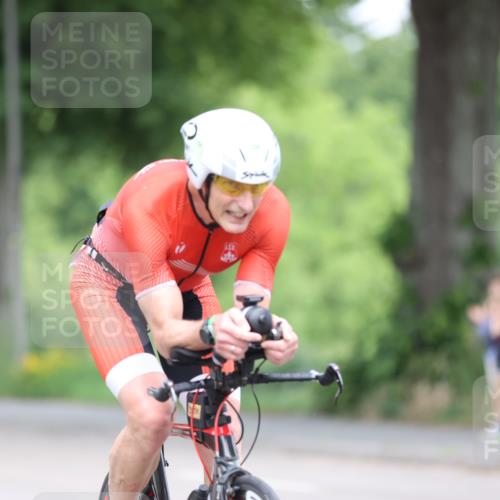 15.06.2025 - 7 Türme Triathlon Yannick Fuchs http://msf.ph/oto/7994601 15.06.2025 12:11:03 Radfahren 251, 263 meine-sportfotos.de