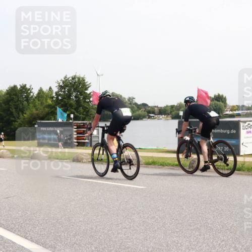 15.06.2025 - 27. Vierlanden-Triathlon H.Heesch http://msf.ph/oto/7994610 15.06.2025 11:22:41 Radfahren 74, 791, 951 meine-sportfotos.de