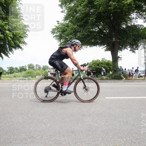 15.06.2025 - 7 Türme Triathlon Yannick Fuchs http://msf.ph/oto/7994616 15.06.2025 13:37:04 Radfahren 1031, 1057, 1127 meine-sportfotos.de
