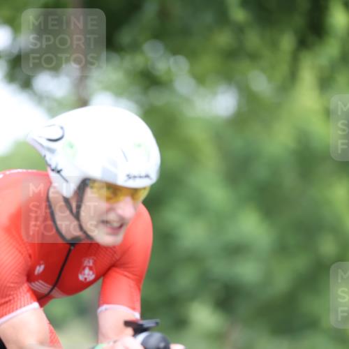 15.06.2025 - 7 Türme Triathlon Yannick Fuchs http://msf.ph/oto/7994621 15.06.2025 12:11:03 Radfahren 251, 263 meine-sportfotos.de