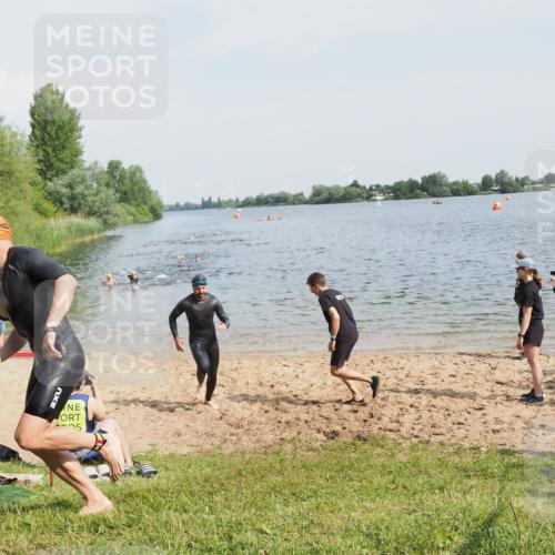 21.06.2025 - 27. Vierlanden-Triathlon MichiJ http://msf.ph/oto/7994666 15.06.2026 09:56:22 Schwimmen 260, 314, 315, 323, 438 meine-sportfotos.de