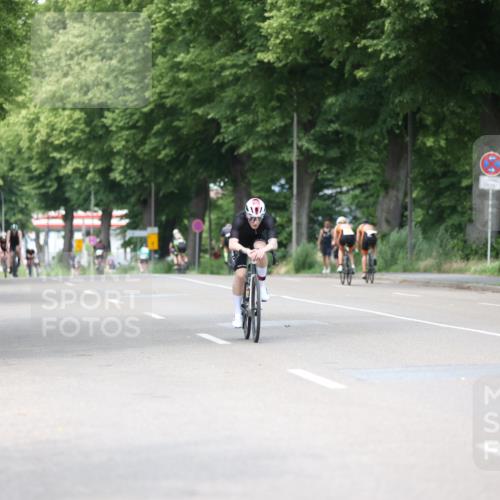 15.06.2025 - 7 Türme Triathlon Yannick Fuchs http://msf.ph/oto/7994677 15.06.2025 13:09:38 Radfahren 607, 705 meine-sportfotos.de
