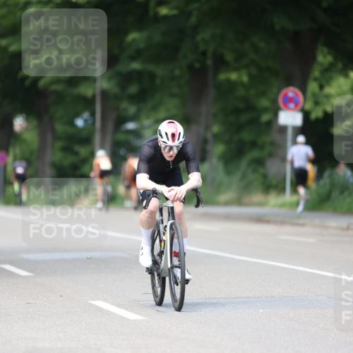 15.06.2025 - 7 Türme Triathlon Yannick Fuchs http://msf.ph/oto/7994691 15.06.2025 13:09:39 Radfahren 607, 705 meine-sportfotos.de