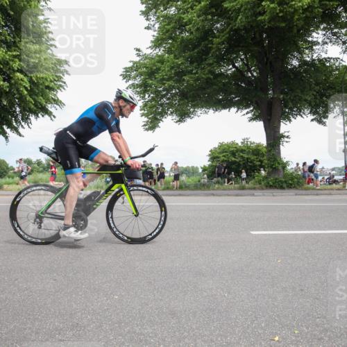 15.06.2025 - 7 Türme Triathlon Yannick Fuchs http://msf.ph/oto/7994714 15.06.2025 13:37:37 Radfahren 427, 587 meine-sportfotos.de