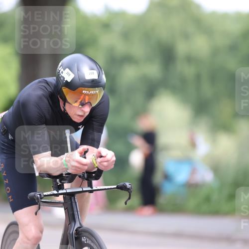15.06.2025 - 7 Türme Triathlon Yannick Fuchs http://msf.ph/oto/7994716 15.06.2025 12:11:51 Radfahren  meine-sportfotos.de