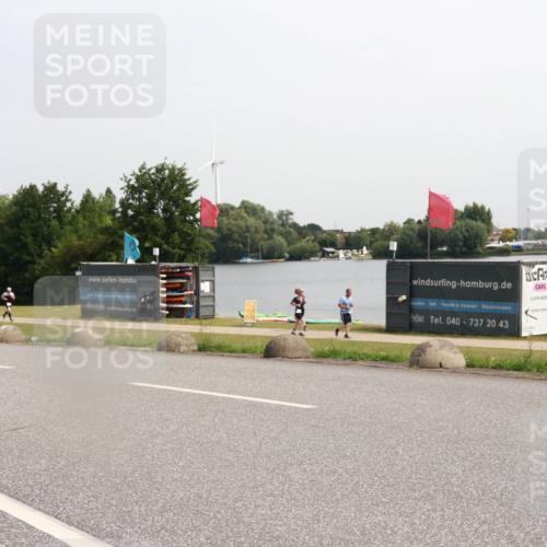 15.06.2025 - 27. Vierlanden-Triathlon H.Heesch http://msf.ph/oto/7994734 15.06.2025 11:23:20 Radfahren 180, 183, 753 meine-sportfotos.de