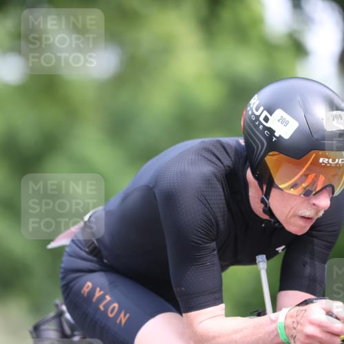 15.06.2025 - 7 Türme Triathlon Yannick Fuchs http://msf.ph/oto/7994736 15.06.2025 12:11:51 Radfahren  meine-sportfotos.de