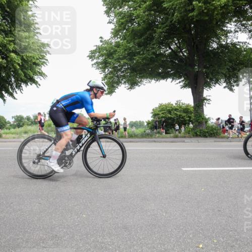 15.06.2025 - 7 Türme Triathlon Yannick Fuchs http://msf.ph/oto/7994749 15.06.2025 13:37:43 Radfahren 427, 587 meine-sportfotos.de