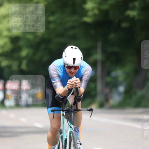 15.06.2025 - 7 Türme Triathlon Yannick Fuchs http://msf.ph/oto/7994754 15.06.2025 12:12:21 Radfahren 214, 465 meine-sportfotos.de