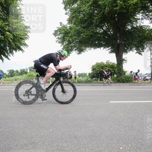 15.06.2025 - 7 Türme Triathlon Yannick Fuchs http://msf.ph/oto/7994760 15.06.2025 13:37:44 Radfahren 427, 587 meine-sportfotos.de