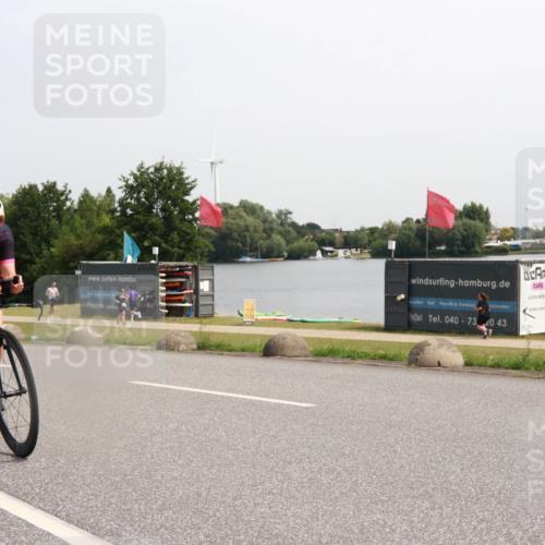 15.06.2025 - 27. Vierlanden-Triathlon H.Heesch http://msf.ph/oto/7994795 15.06.2025 11:23:48 Radfahren 228, 780 meine-sportfotos.de