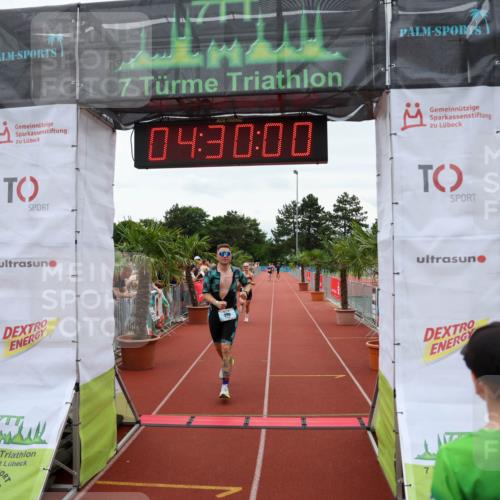 15.06.2025 - 7 Türme Triathlon Michael Strokosch http://msf.ph/oto/7994818 15.06.2025 14:30:00 Ziel 398, 403 meine-sportfotos.de