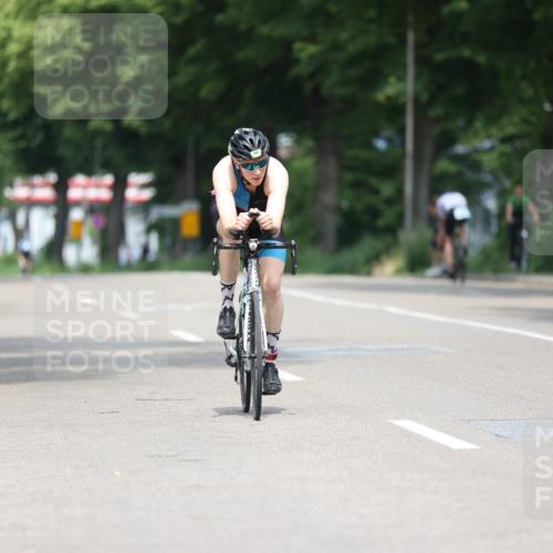 15.06.2025 - 7 Türme Triathlon Yannick Fuchs http://msf.ph/oto/7994836 15.06.2025 12:12:36 Radfahren 233, 236, 254 meine-sportfotos.de