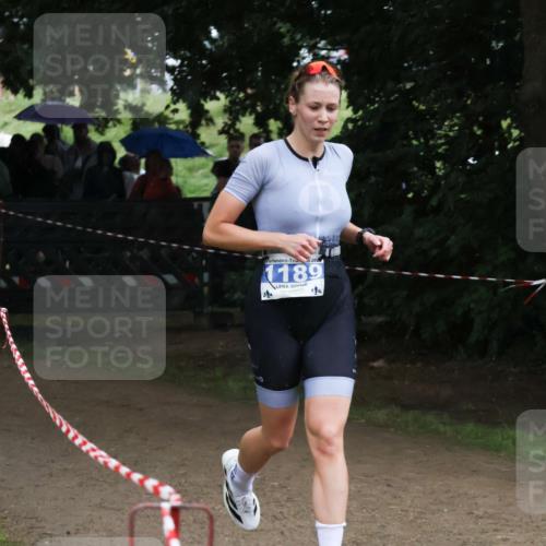 21.06.2025 - 27. Vierlanden-Triathlon Lena Gebhardt http://msf.ph/oto/7994838 15.06.2025 13:49:34 Laufen 1189 meine-sportfotos.de