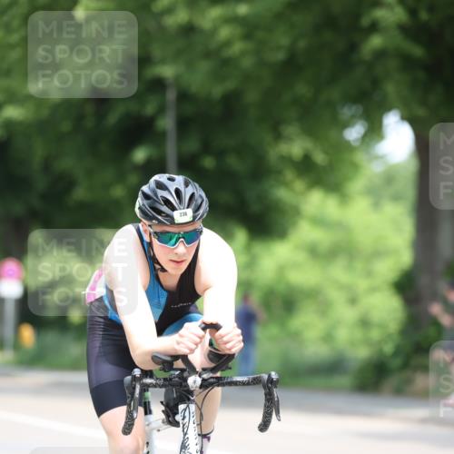 15.06.2025 - 7 Türme Triathlon Yannick Fuchs http://msf.ph/oto/7994868 15.06.2025 12:12:37 Radfahren 233, 236, 254 meine-sportfotos.de