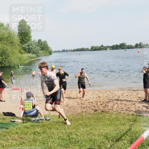 21.06.2025 - 27. Vierlanden-Triathlon MichiJ http://msf.ph/oto/7994881 15.06.2026 09:56:37 Schwimmen 254, 276, 286, 320, 341 meine-sportfotos.de